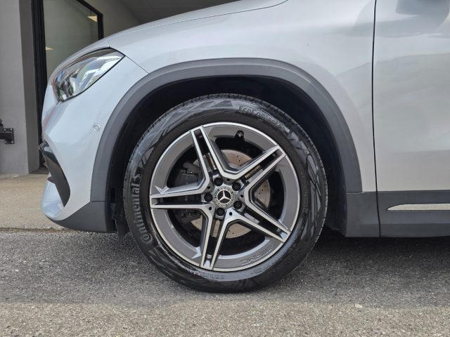 MERCEDES-BENZ GLA 200 usata 129