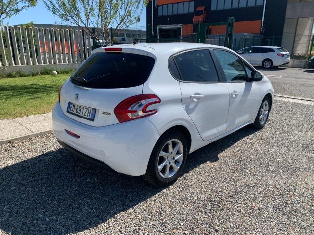 PEUGEOT 208 usata, con Alzacristalli elettrici