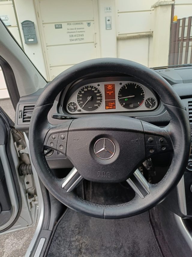 MERCEDES-BENZ B 180 usata, con Fendinebbia