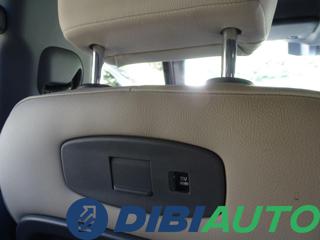 LAND ROVER Defender usata, con USB