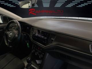VOLKSWAGEN T-Roc usata 19