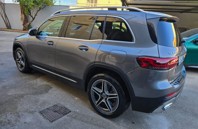 MERCEDES-BENZ GLB 220 usata, con Autoradio