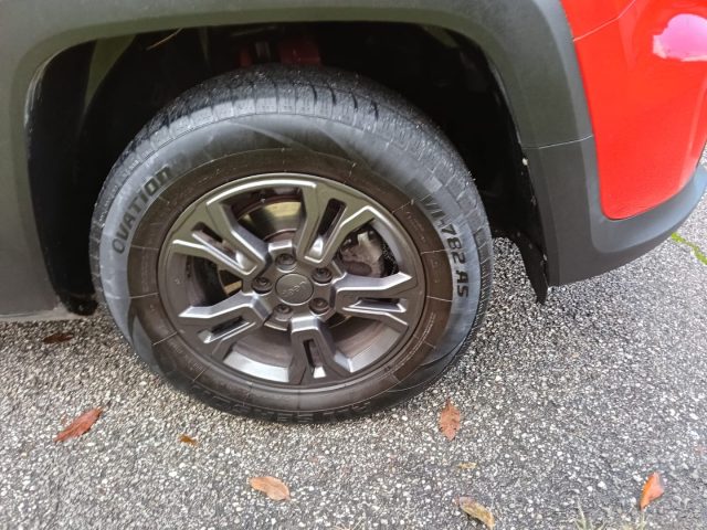 JEEP Renegade usata, con USB