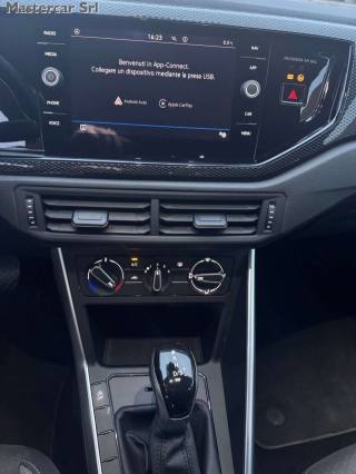 VOLKSWAGEN Taigo usata, con Fendinebbia