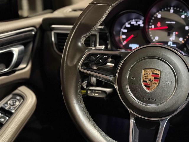 PORSCHE Macan usata, con USB