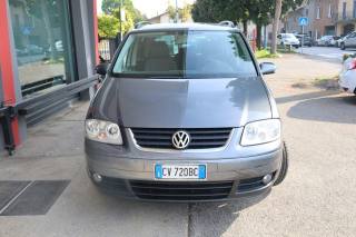 VOLKSWAGEN Touran usata 72