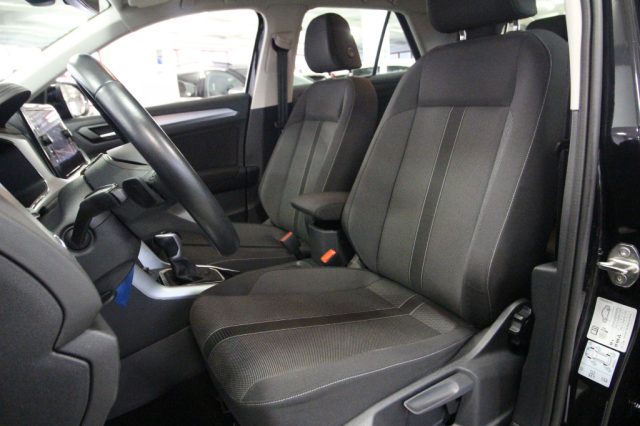 VOLKSWAGEN T-Roc usata, con USB