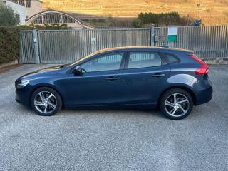 VOLVO V40 usata, con Autoradio