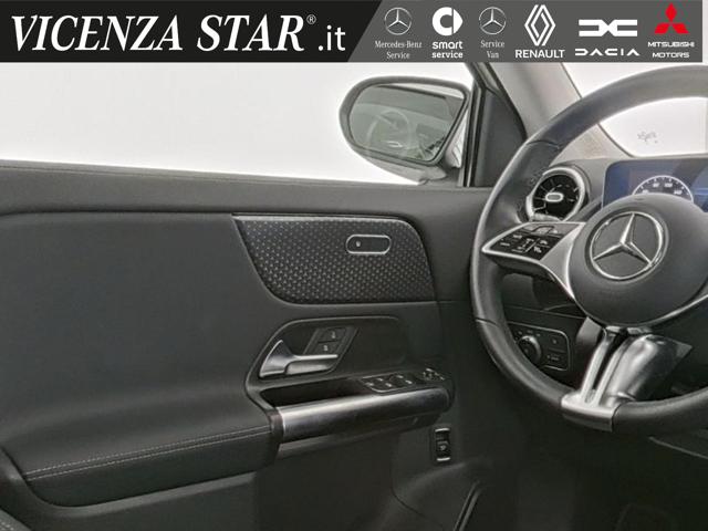 MERCEDES-BENZ GLA 180 usata, con Chiusura centralizzata