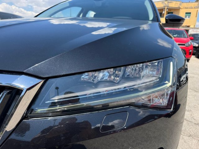 SKODA Superb usata, con Autoradio