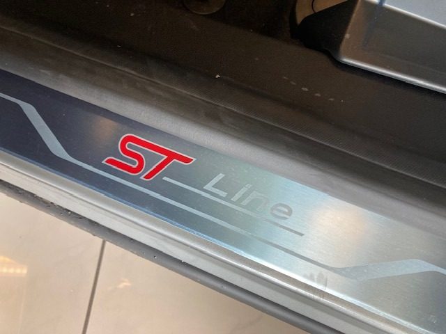 FORD Puma usata, con Volante in pelle