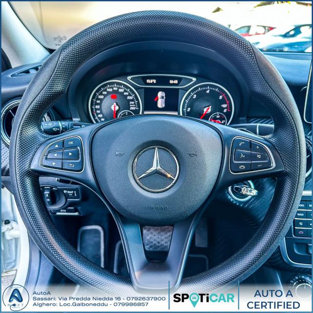 MERCEDES-BENZ GLA 200 usata, con Sedile posteriore sdoppiato