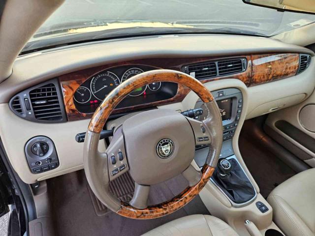 JAGUAR X-Type usata, con Regolazione elettrica sedili