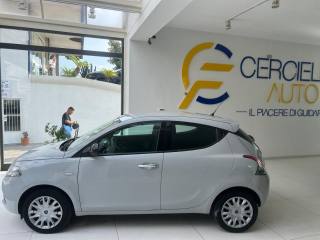 LANCIA Ypsilon usata, con Autoradio
