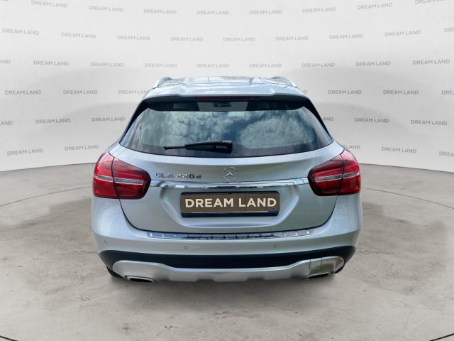 MERCEDES-BENZ GLA 220 usata, con Alzacristalli elettrici