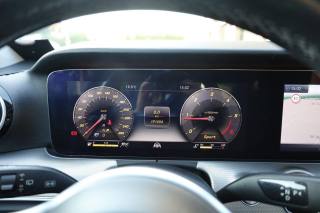 MERCEDES-BENZ E 220 usata, con Alzacristalli elettrici