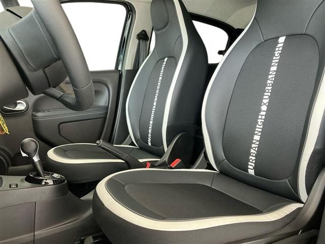 RENAULT Twingo usata, con Controllo automatico clima