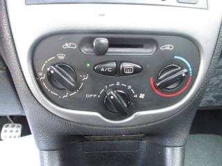 PEUGEOT 206 usata, con Marmitta catalitica