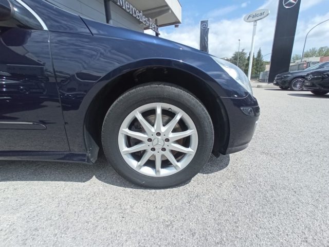 MERCEDES-BENZ R 320 usata, con Servosterzo