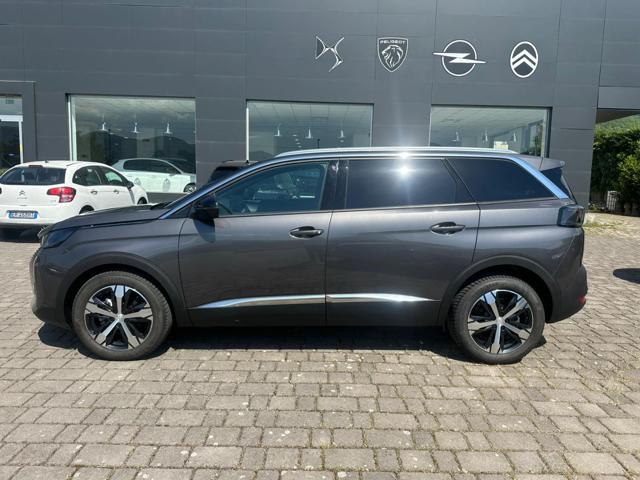 PEUGEOT 5008 usata, con Cerchi in lega
