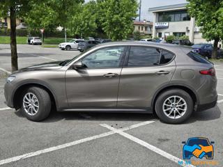 ALFA ROMEO Stelvio usata, con Alzacristalli elettrici