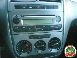FIAT Punto usata 15
