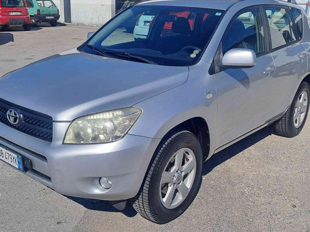 TOYOTA RAV 4 MY23 usata 32