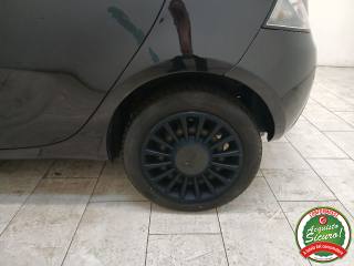 LANCIA Ypsilon usata, con ESP