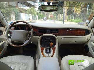 JAGUAR XJ usata 17
