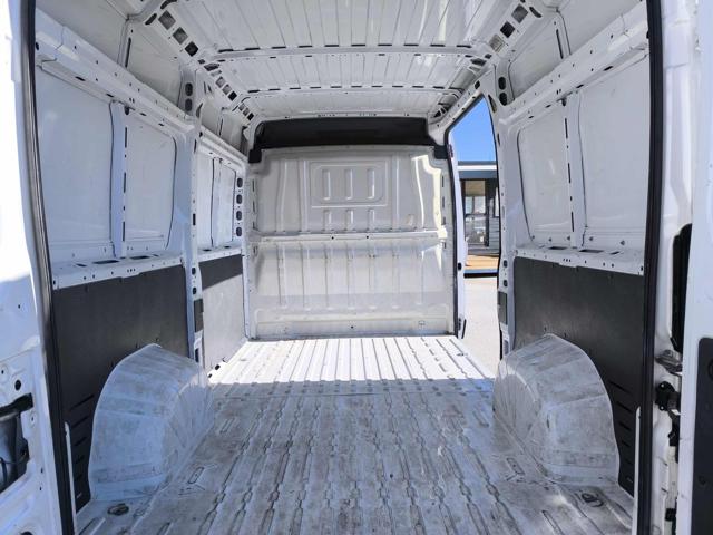 PEUGEOT Boxer usata, con Servosterzo