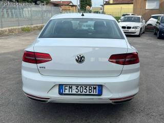 VOLKSWAGEN Passat usata, con Antifurto