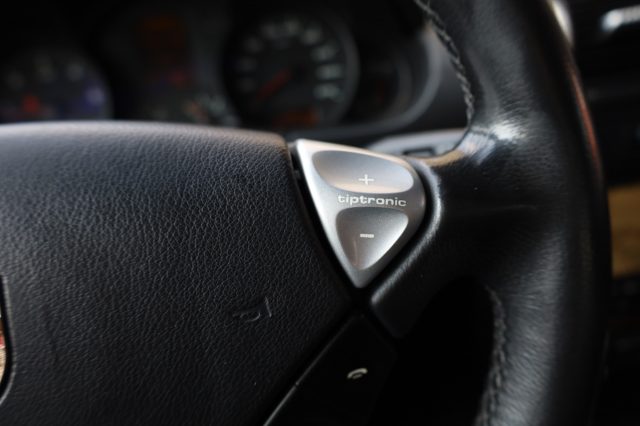 PORSCHE Cayenne usata, con Touch screen