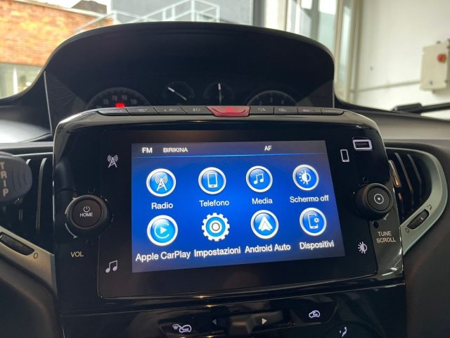 LANCIA Ypsilon usata, con Autoradio