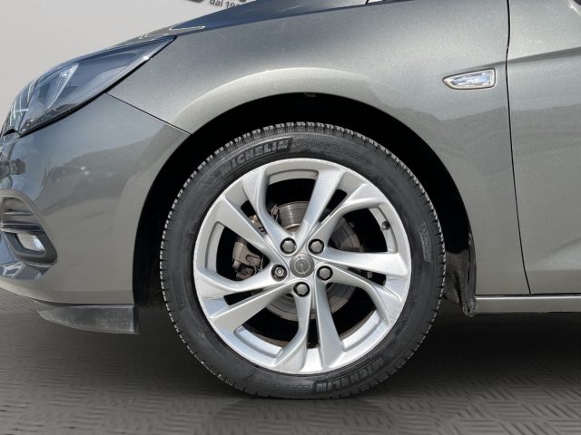 OPEL Astra usata, con Bluetooth