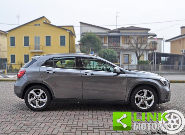 MERCEDES-BENZ GLA 180 usata, con Boardcomputer