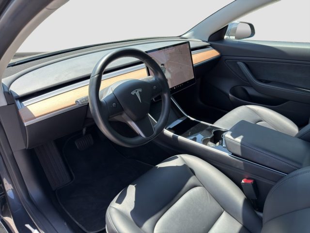 TESLA Model 3 usata 8