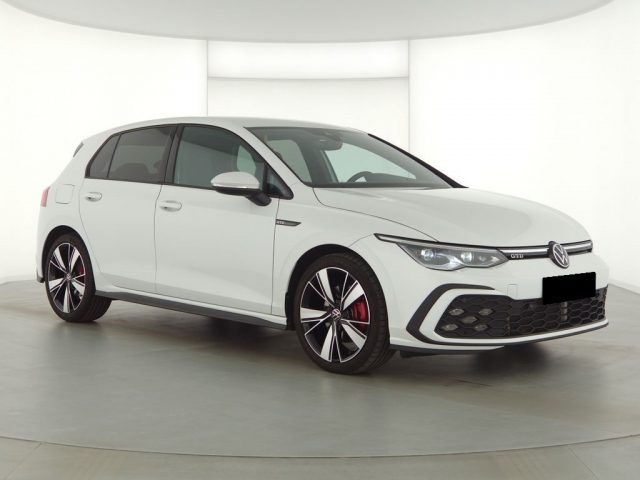 VOLKSWAGEN Golf usata, con Airbag