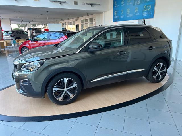 PEUGEOT 3008 usata, con Airbag