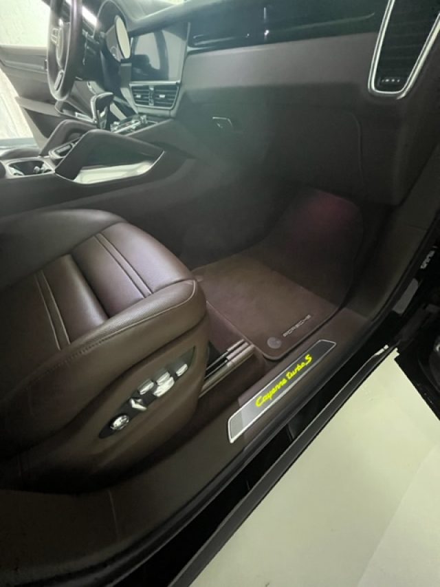 PORSCHE Cayenne usata, con Regolazione elettrica sedili