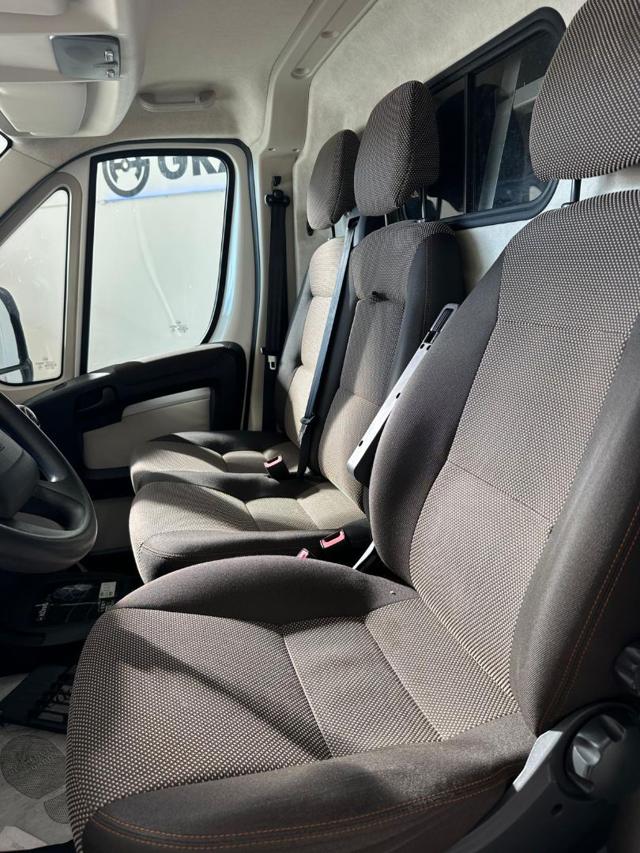 PEUGEOT Boxer usata, con Servosterzo