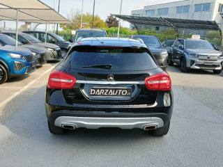 MERCEDES-BENZ GLA 200 usata, con Portellone posteriore elettrico
