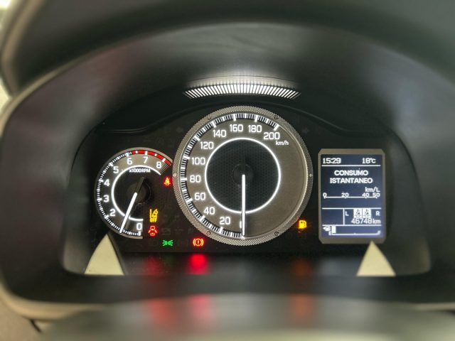 SUZUKI Ignis usata, con Autoradio