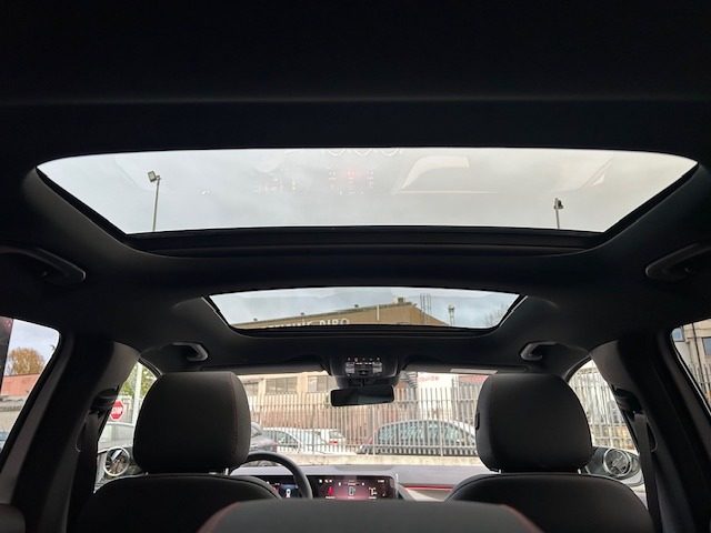 MERCEDES-BENZ GLA 200 usata, con Cerchi in lega