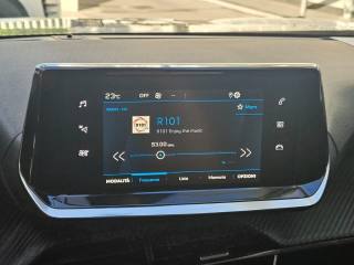 PEUGEOT 2008 usata, con Touch screen