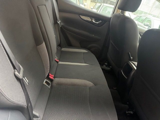 NISSAN Qashqai usata, con Regolazione elettrica sedili
