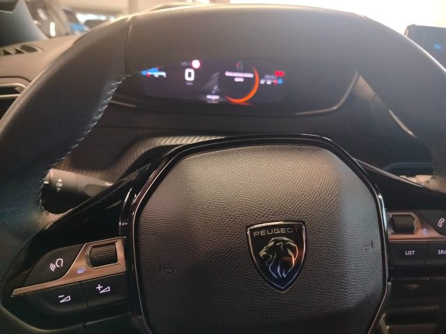 PEUGEOT 2008 usata, con Airbag testa