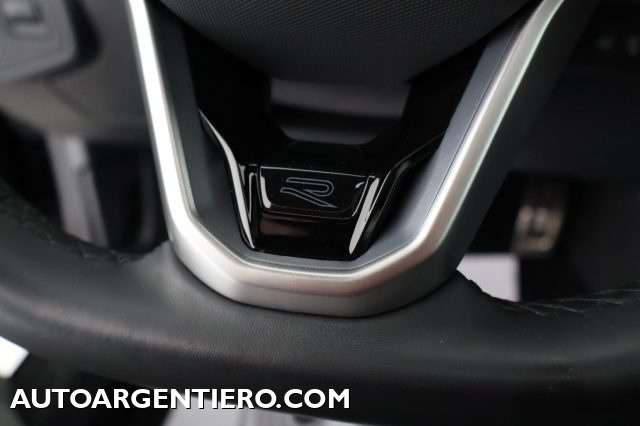 VOLKSWAGEN Taigo usata, con Luci diurne LED