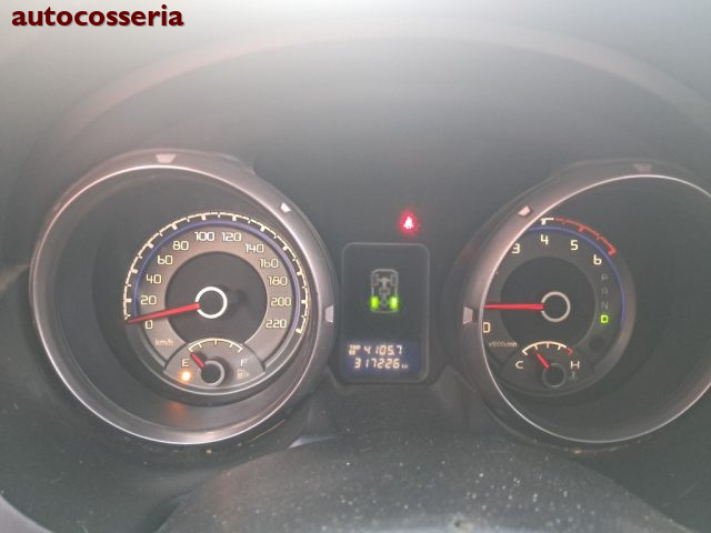 MITSUBISHI Pajero usata, con Autoradio
