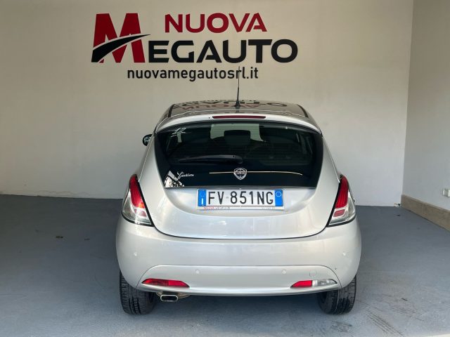 LANCIA Ypsilon usata, con Autoradio