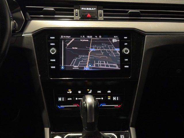 VOLKSWAGEN Passat Variant usata, con Lettore CD